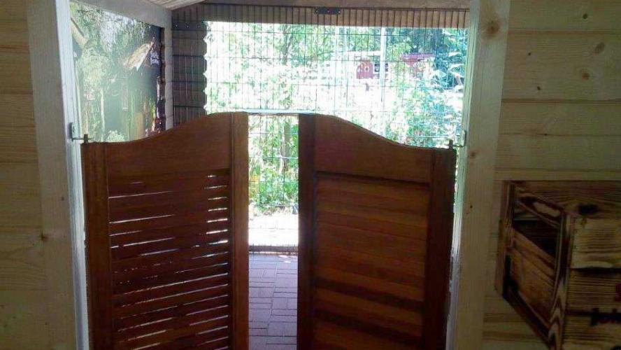 Schwingtür Saloon Innenbereich